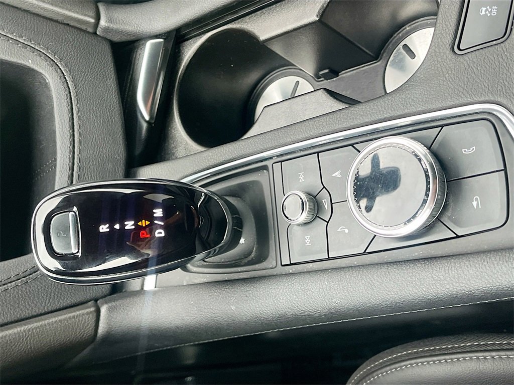 Used 2024 Cadillac XT6 Premium Luxury image 17