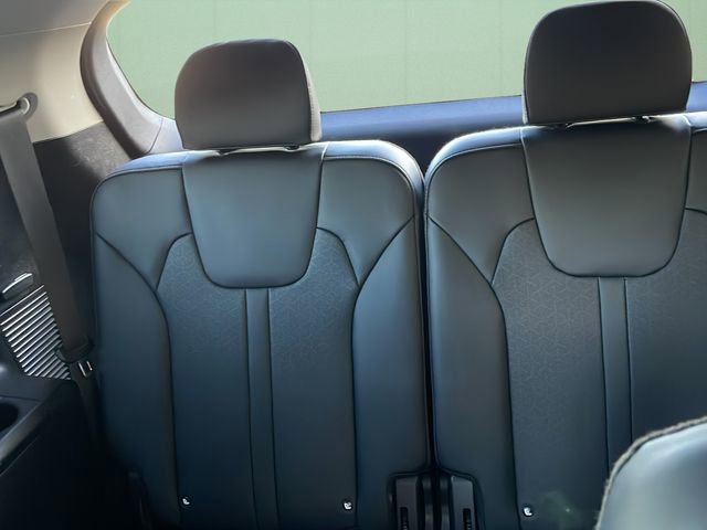 Used 2022 Kia Sorento S image 21