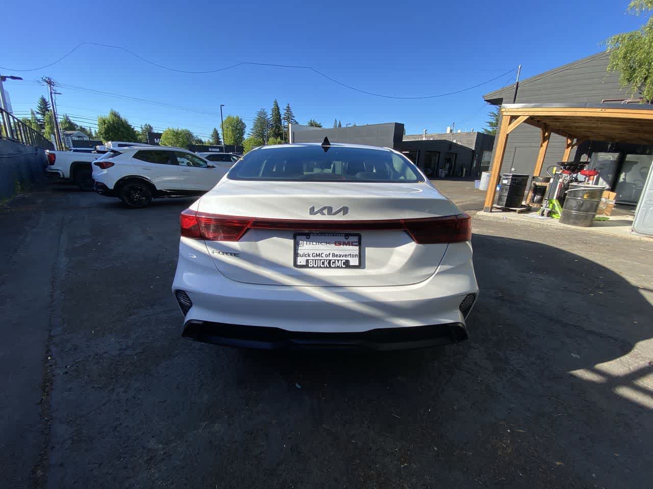 Used 2024 Kia Forte LXS w/ LXS Technology Package FWD image 5