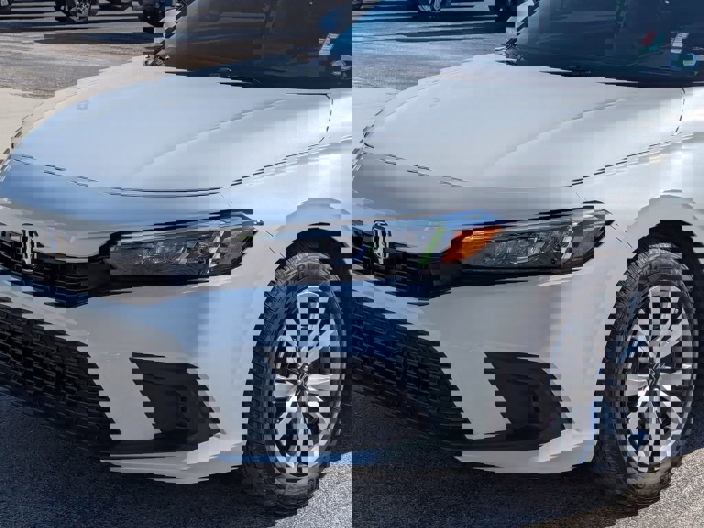 Used 2023 Honda Civic LX image 6