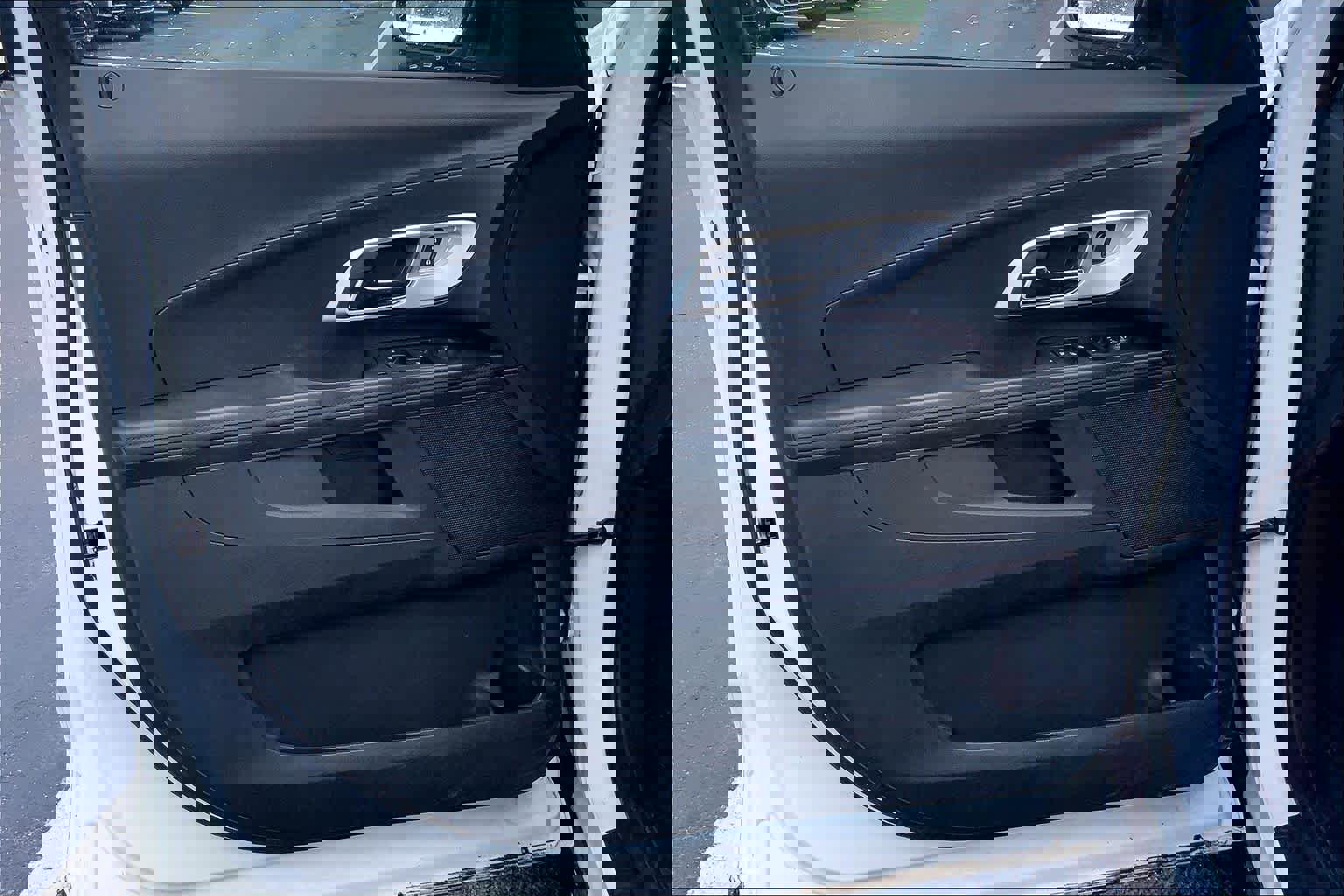 Used 2014 Chevrolet Equinox LS image 23