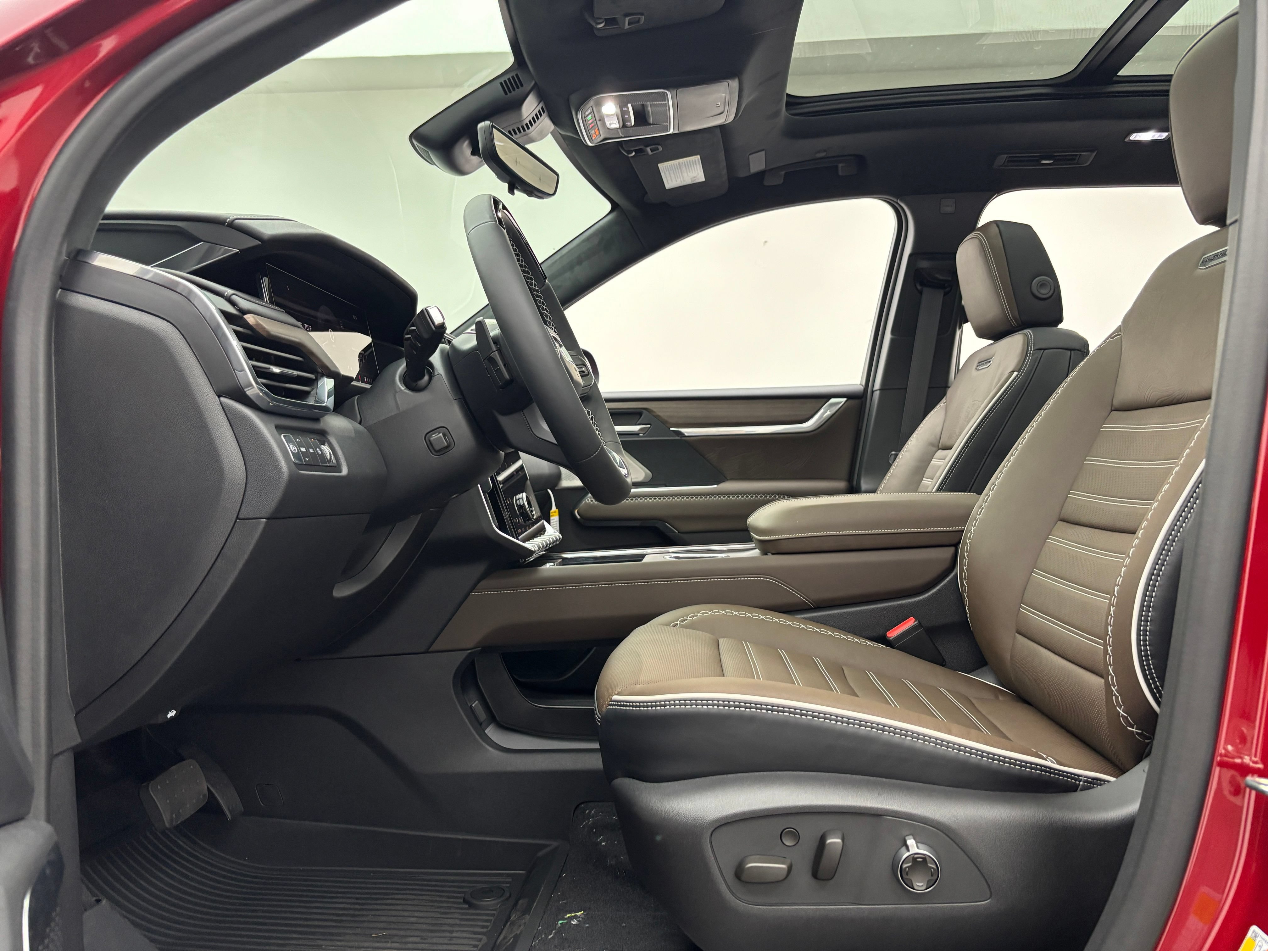 New 2026 GMC Acadia Denali Ultimate w/ LPO, Floor Liner Package AWD/4WD image 21
