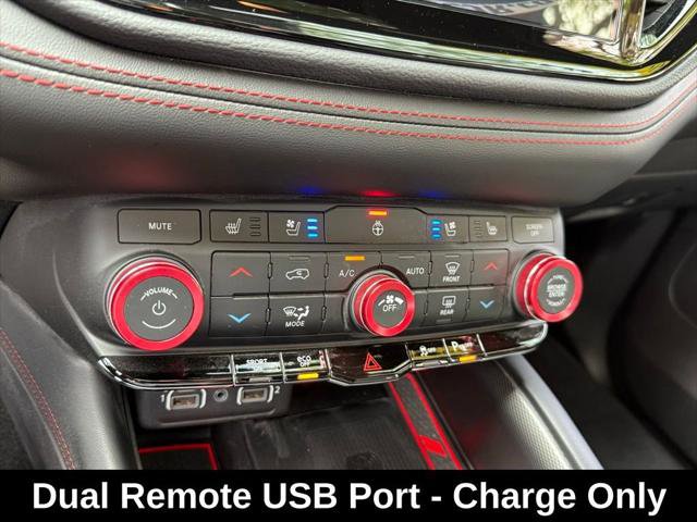 Certified 2023 Dodge Durango R/T RWD image 26