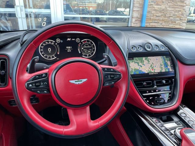 Used 2023 Aston Martin DBX AWD/4WD image 31