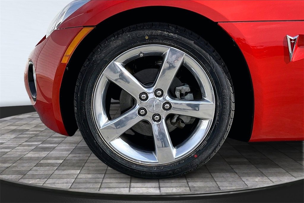 Used 2008 Pontiac Solstice GXP w/ Premium Package image 10