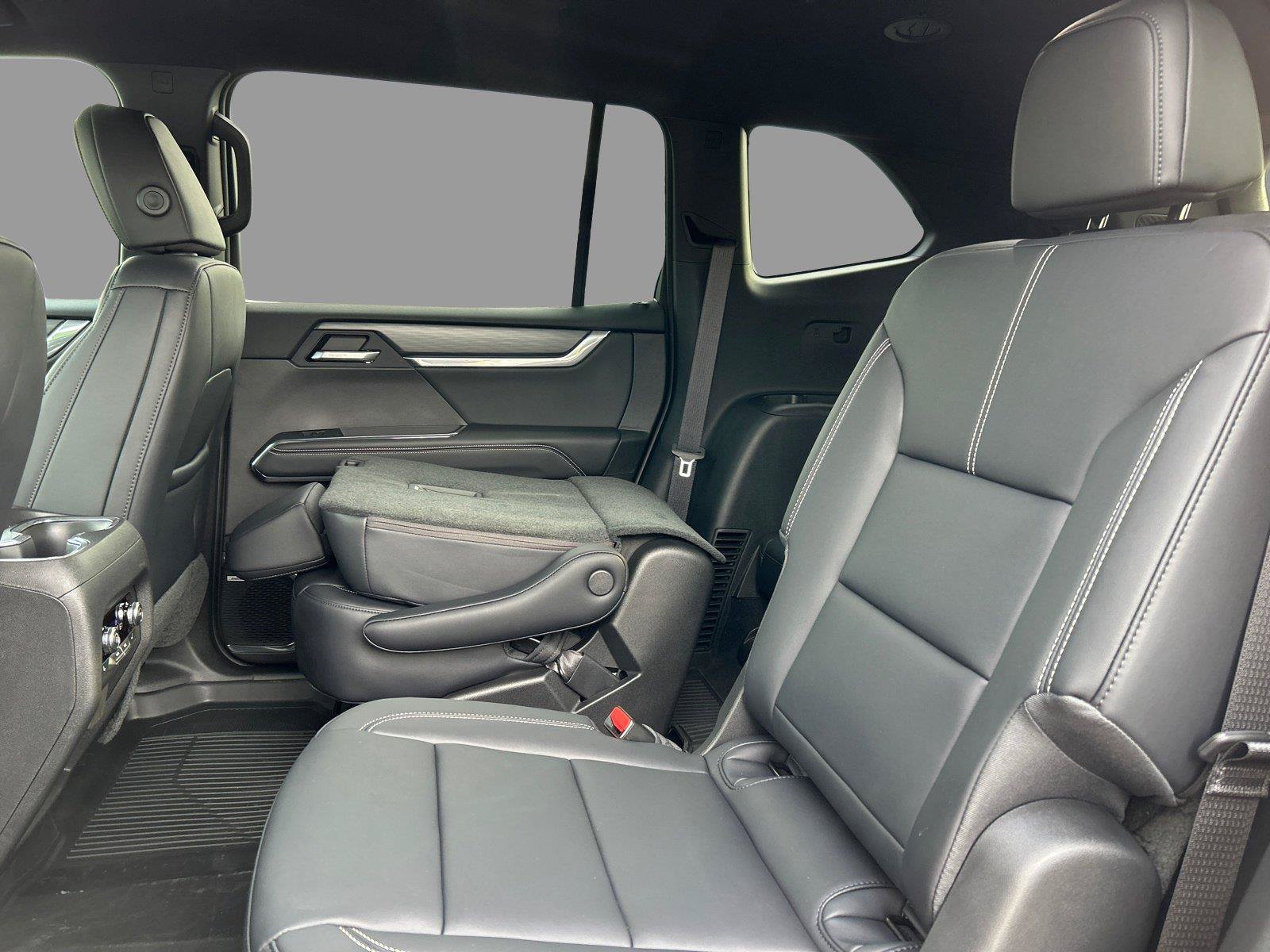 New 2026 GMC Acadia Elevation w/ Black Edition FWD image 31