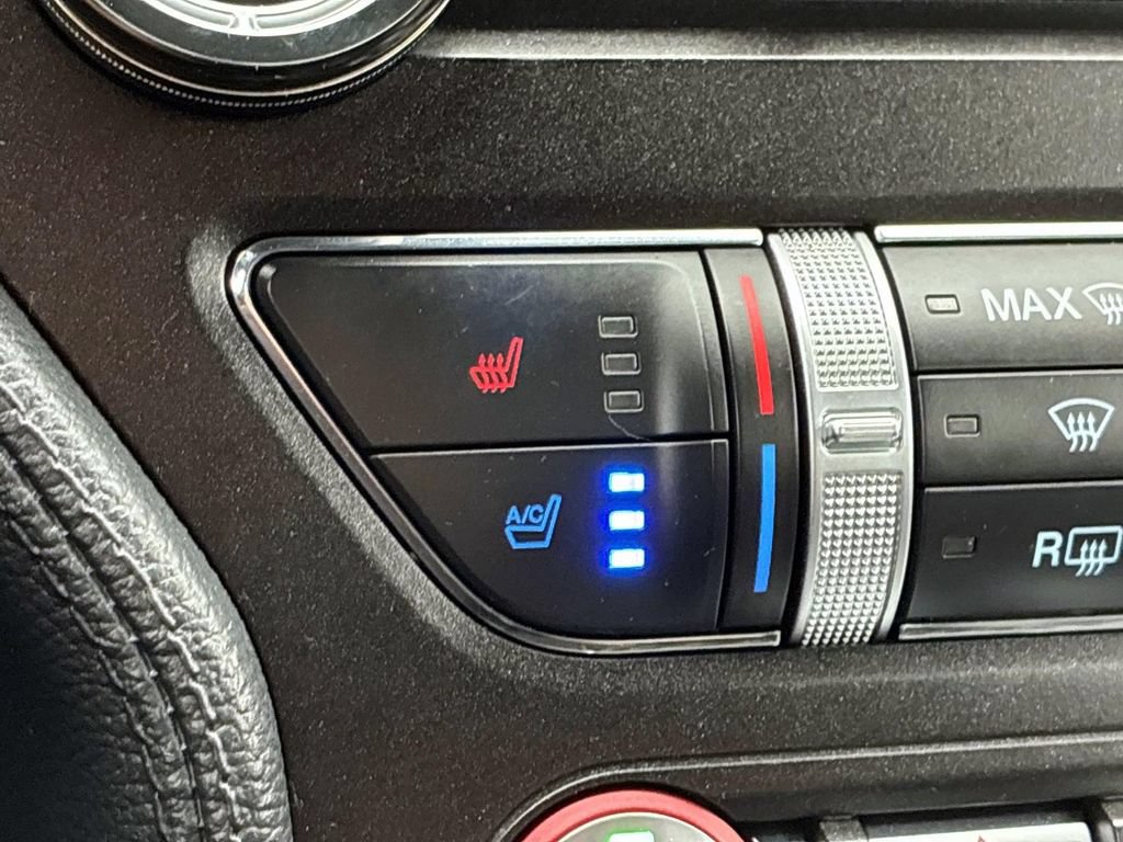 Used 2020 Ford Mustang Premium RWD image 30