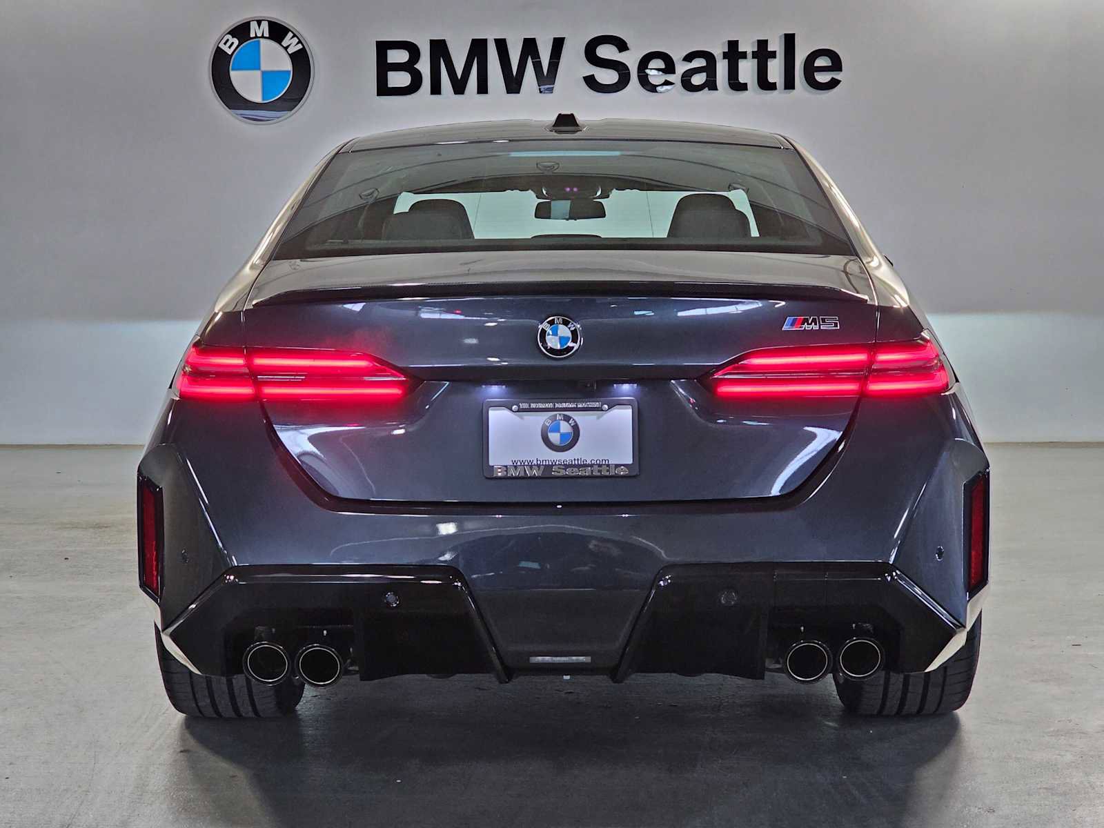 New 2026 BMW M5 w/ Carbon Package AWD/4WD image 5