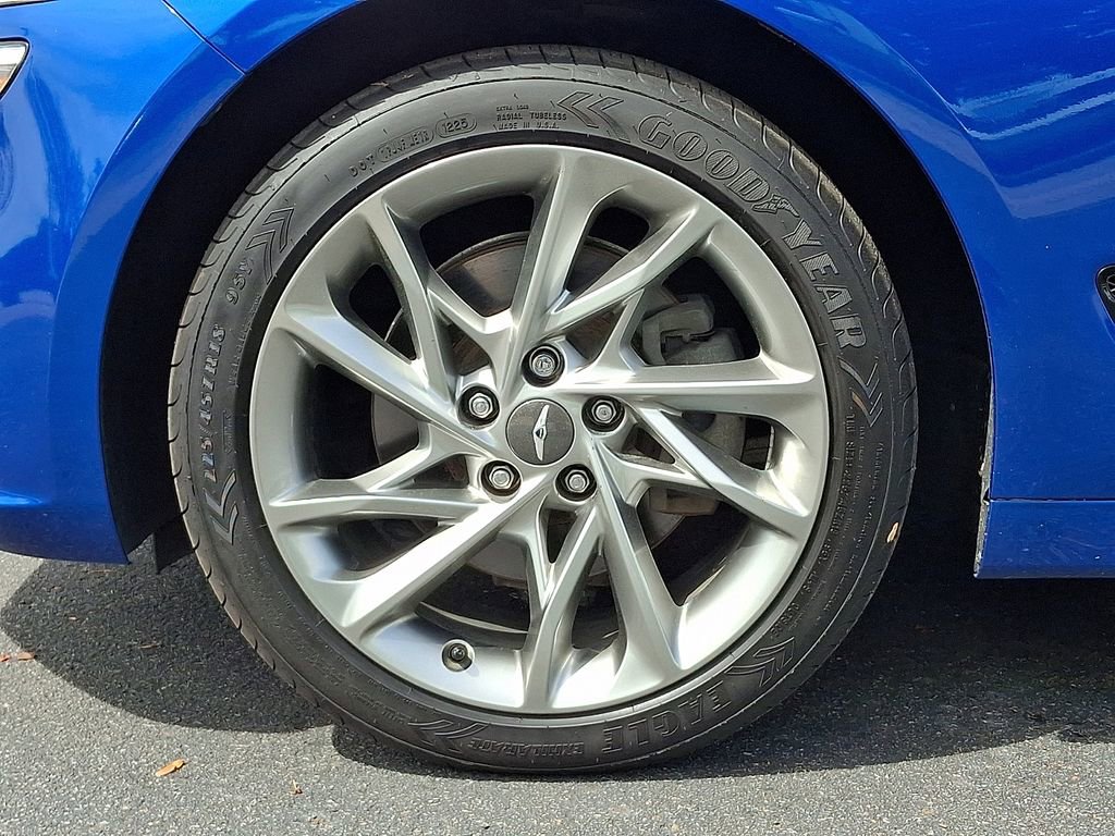Used 2022 Genesis G70 2.0T image 8
