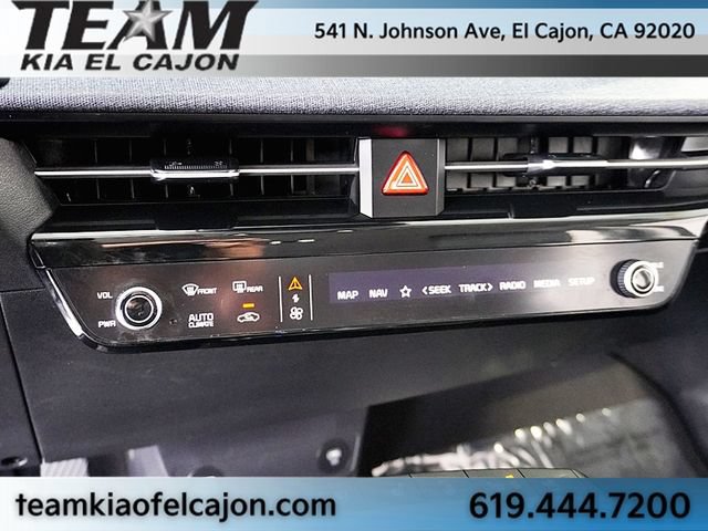 Certified 2023 Kia EV6 Wind AWD/4WD image 27