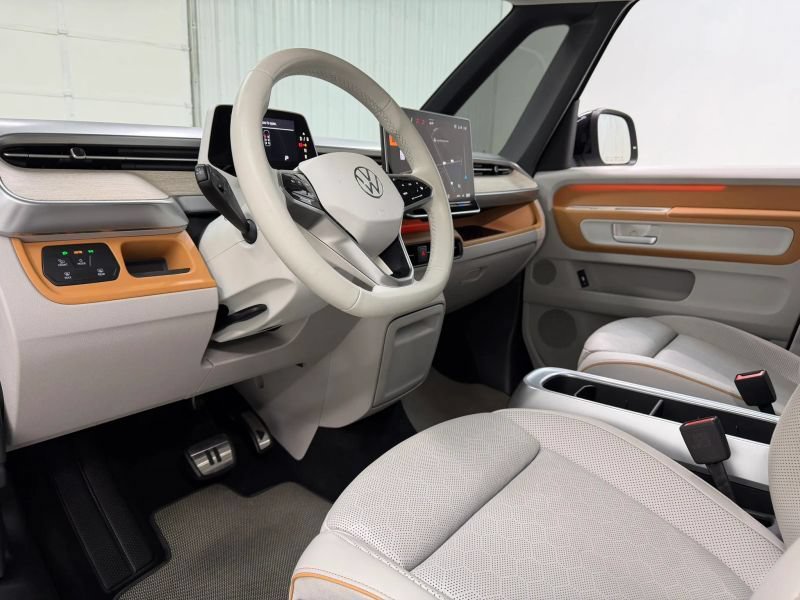 Used 2025 Volkswagen ID. Buzz 1st Edition AWD/4WD image 21