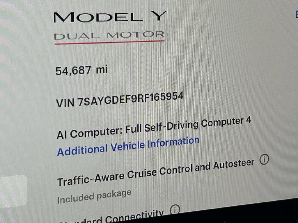 Used 2024 Tesla Model Y Performance AWD/4WD image 12