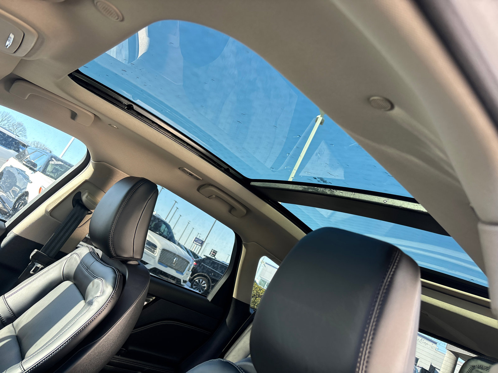 New 2026 Lincoln Corsair Premiere image 26