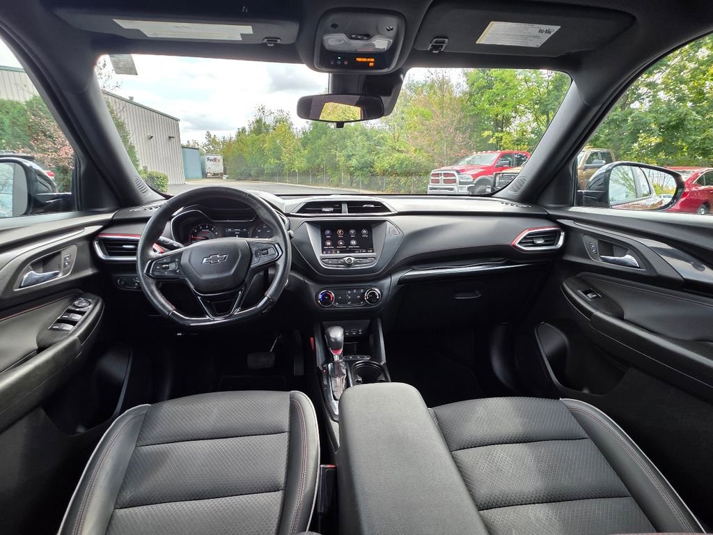 Used 2022 Chevrolet TrailBlazer RS image 31
