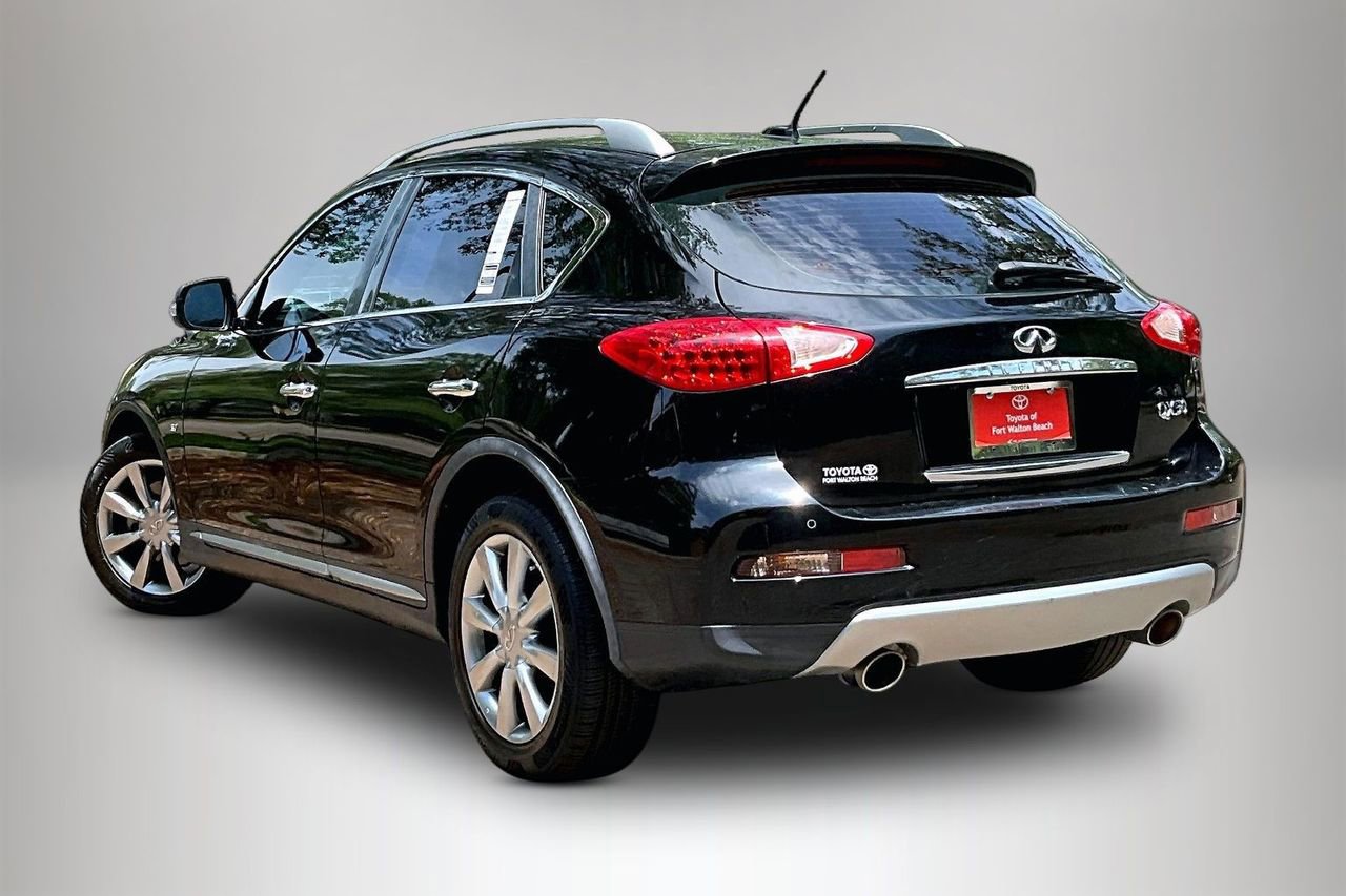 Used 2017 INFINITI QX50 2WD w/ Premium Plus Package image 4
