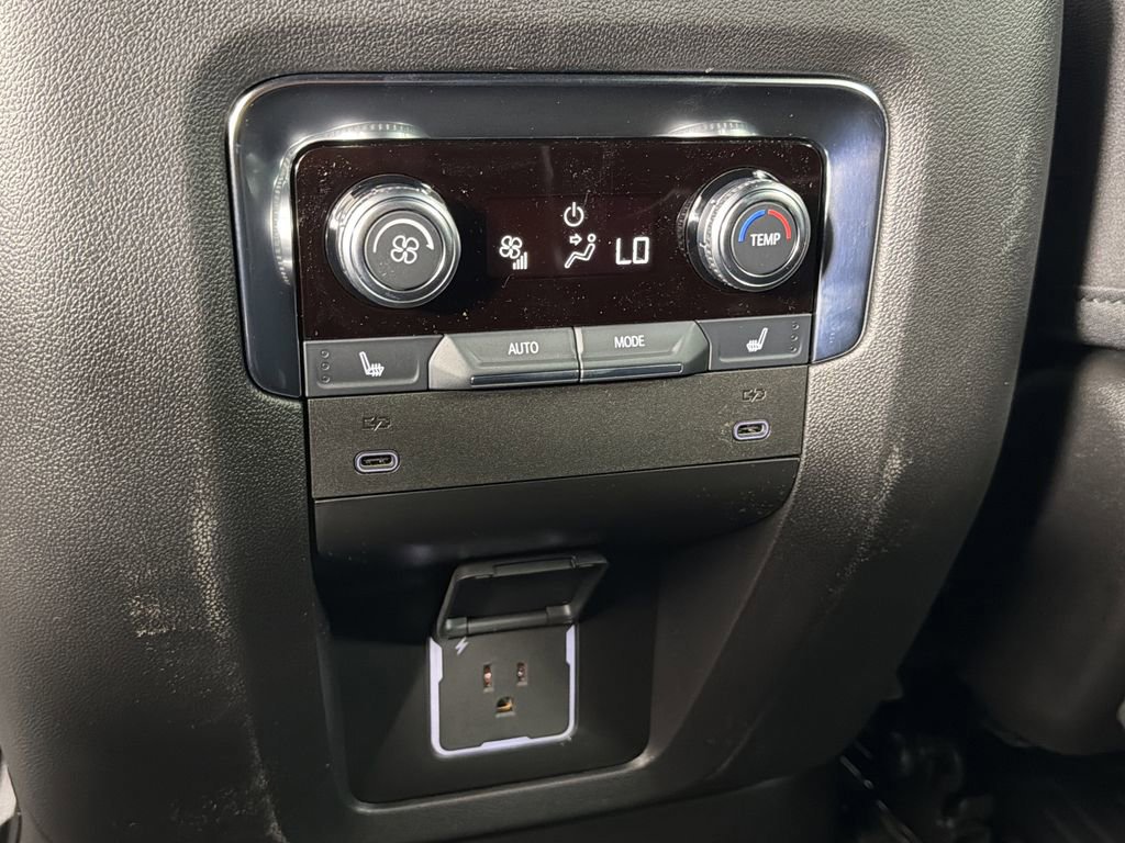 New 2026 GMC Yukon Elevation image 22