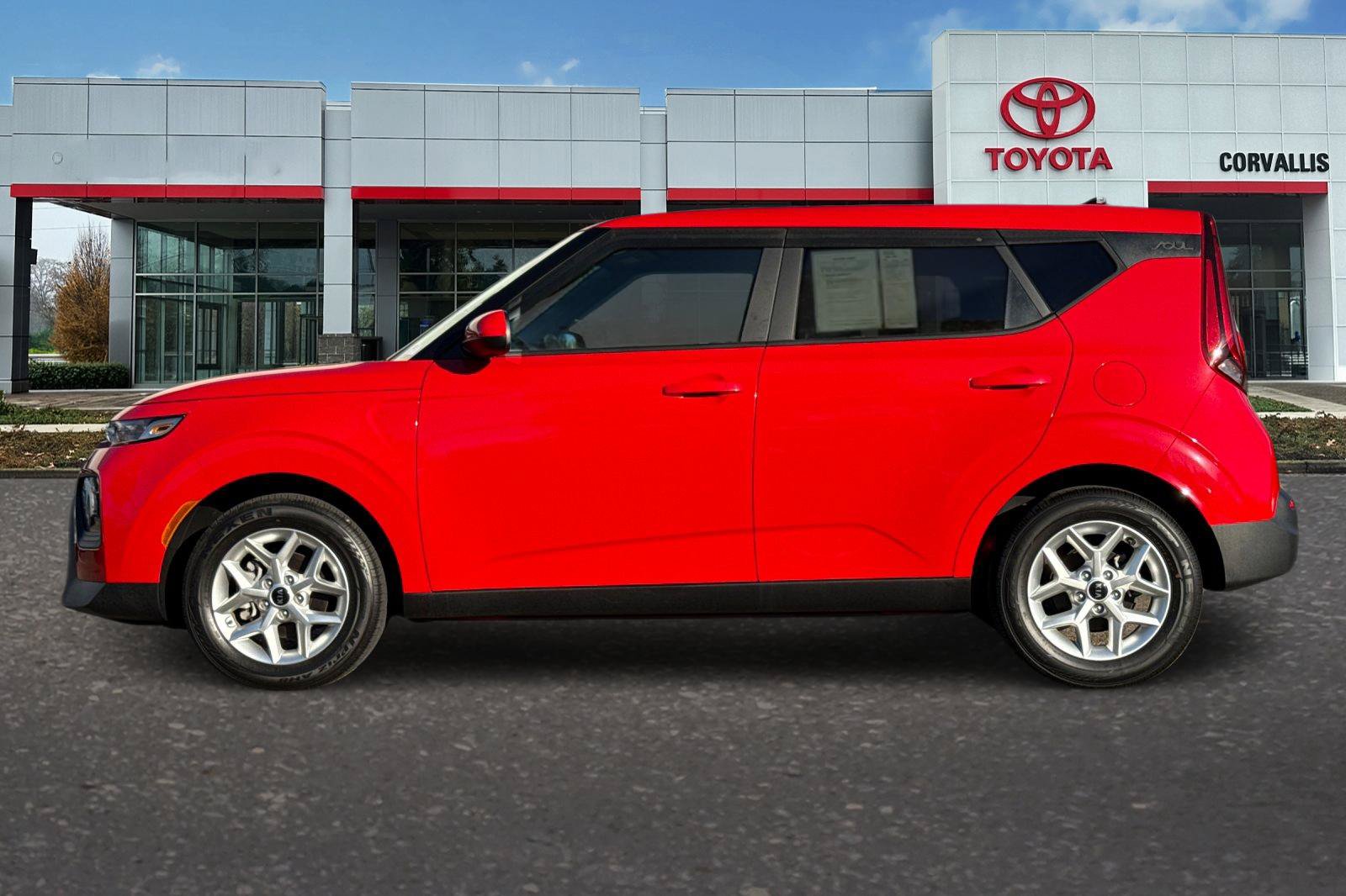 Used 2021 Kia Soul S FWD image 7