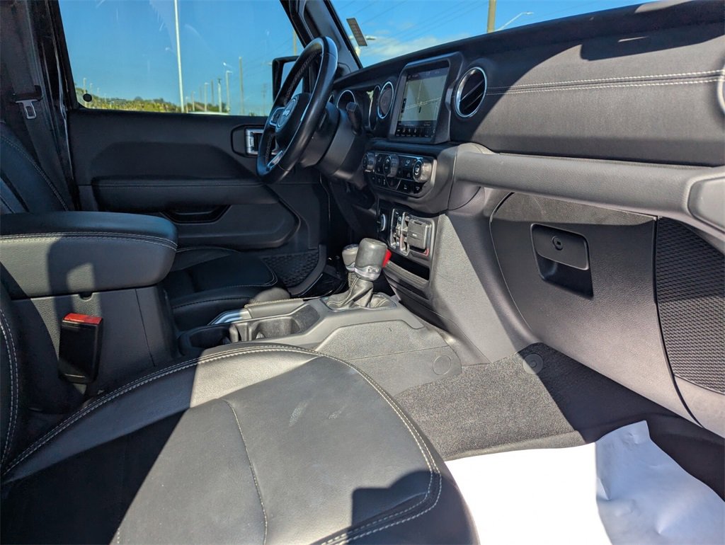 Used 2022 Jeep Wrangler Unlimited Sahara image 9