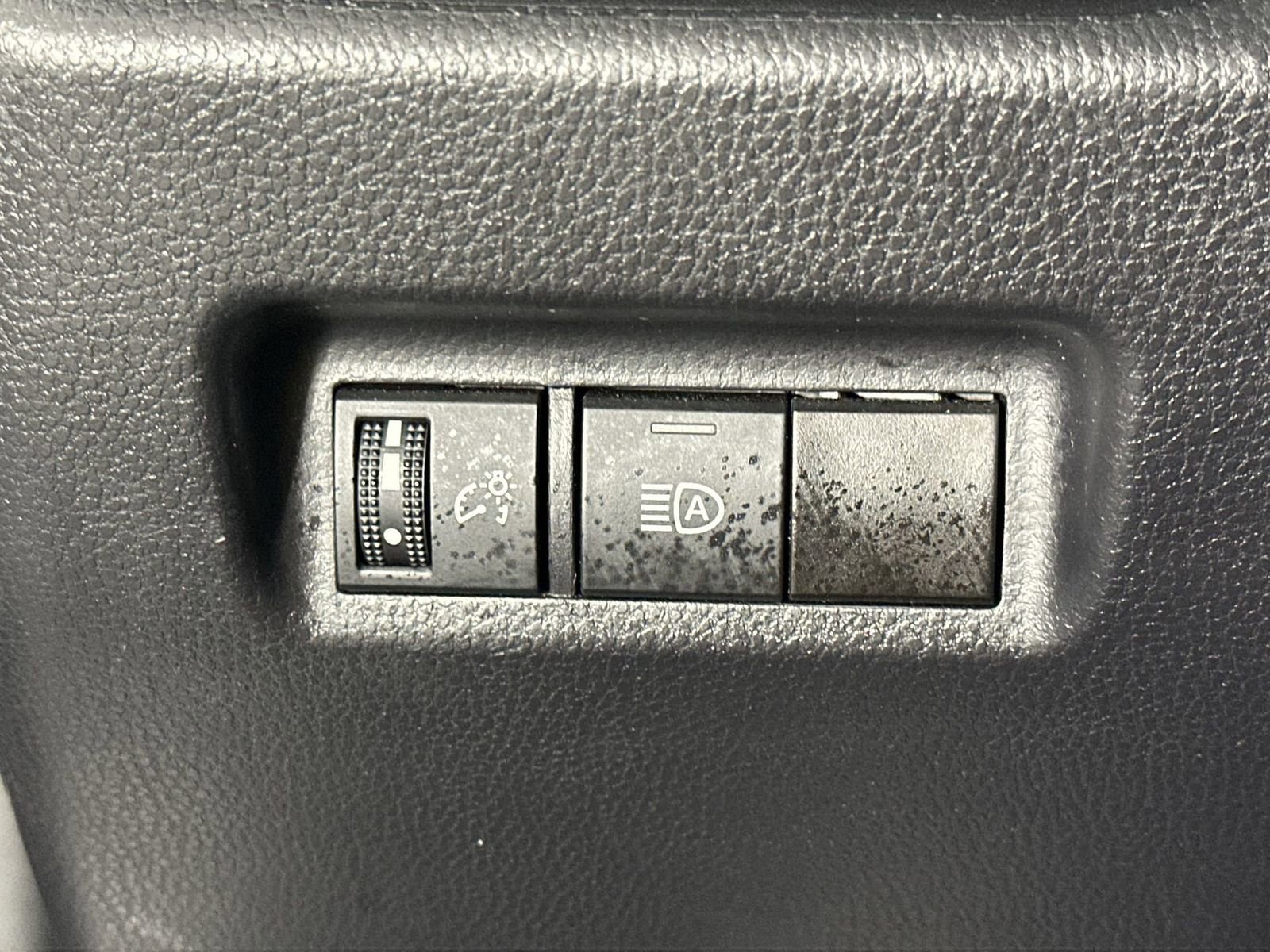 Used 2024 Toyota RAV4 LE FWD image 18