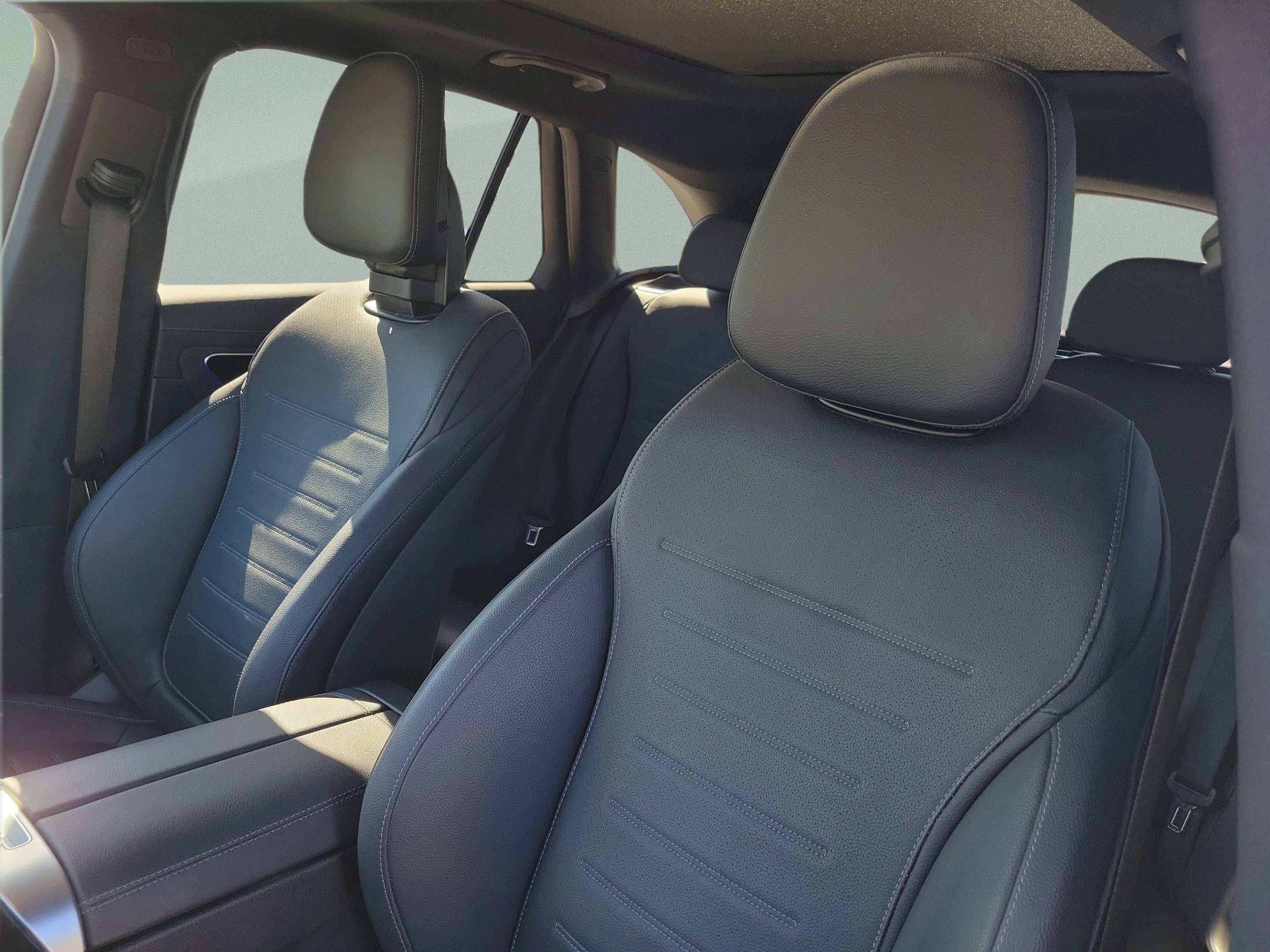 Certified 2024 Mercedes-Benz GLC 300 image 20