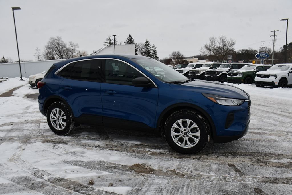 Used 2023 Ford Escape Active image 8