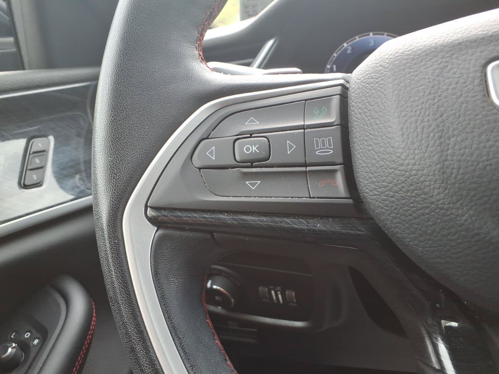 Used 2022 Jeep Grand Cherokee Trailhawk AWD/4WD image 31