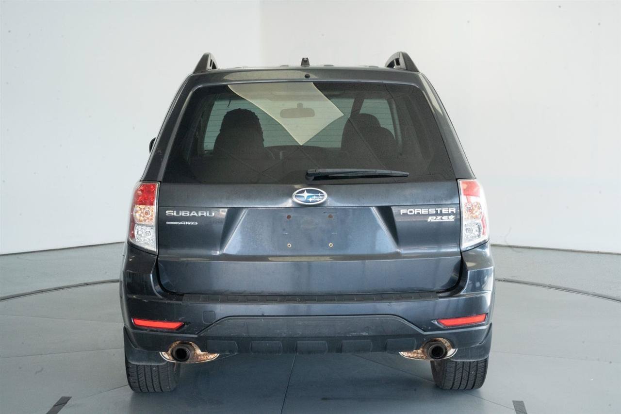 Used 2010 Subaru Forester 2.5X Limited AWD/4WD image 6