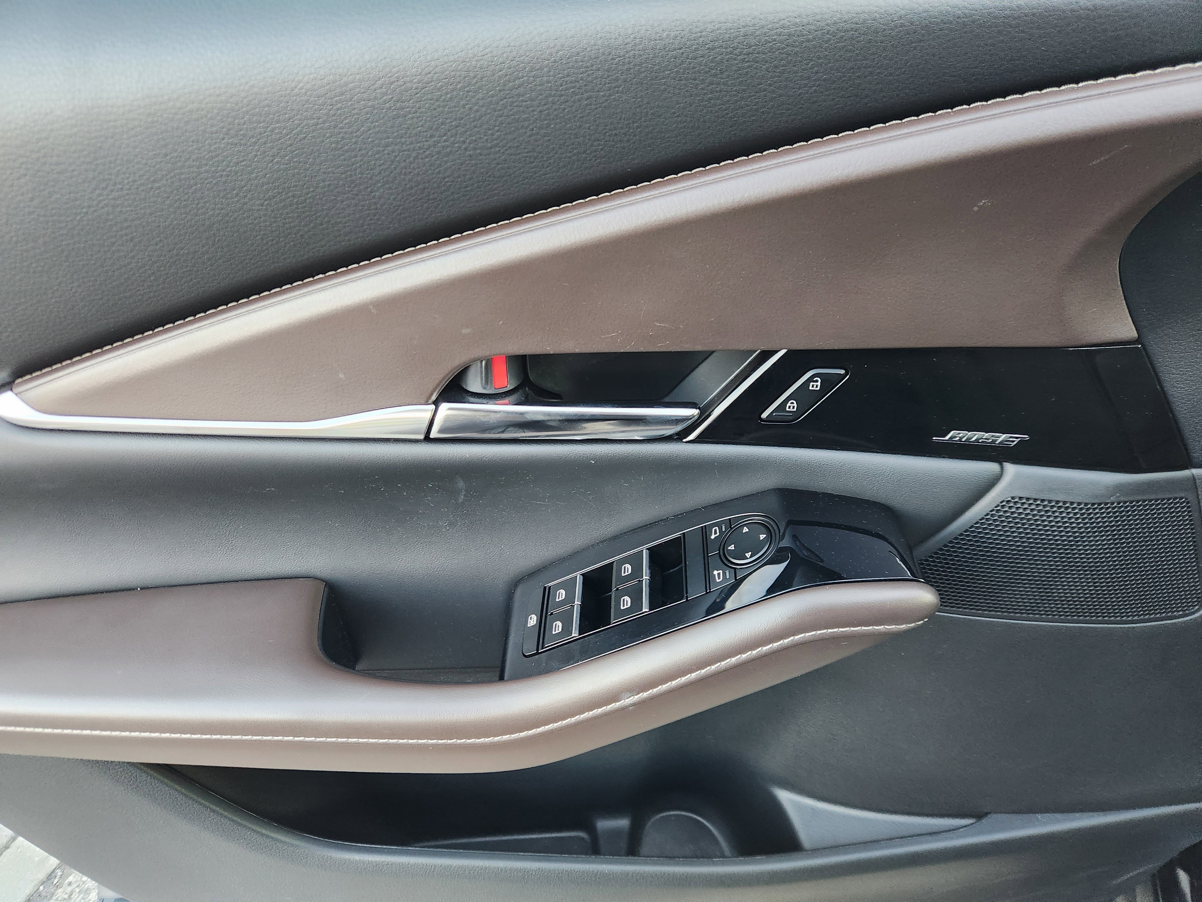 Certified 2025 MAZDA CX-30 AWD 2.5 S w/ Premium Package image 18