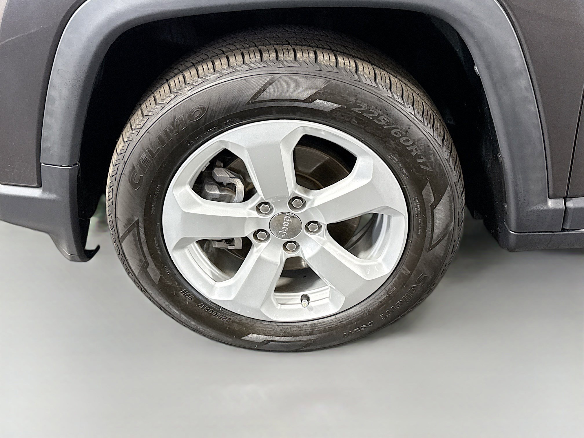 Used 2019 Jeep Compass Latitude w/ Popular Equipment Group image 38