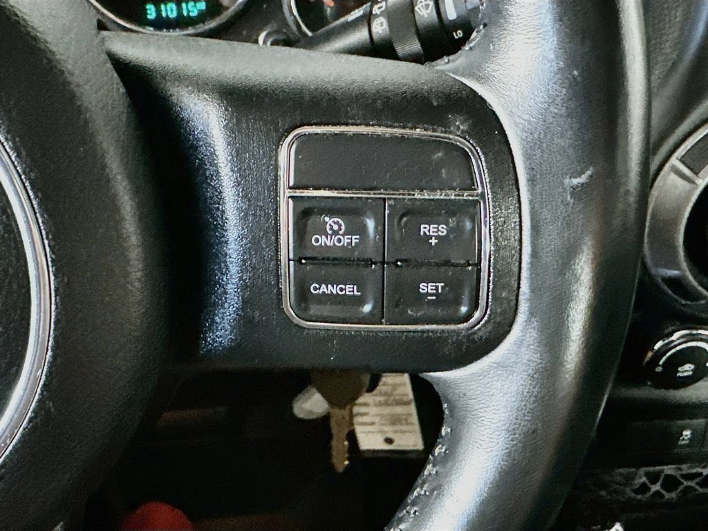 Used 2015 Jeep Wrangler Sport w/ Connectivity Group AWD/4WD image 22