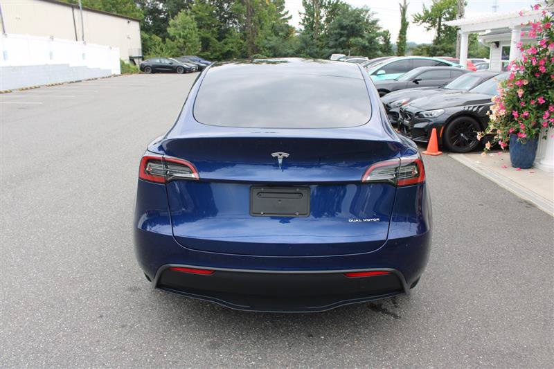 Used 2024 Tesla Model Y Long Range AWD/4WD image 6