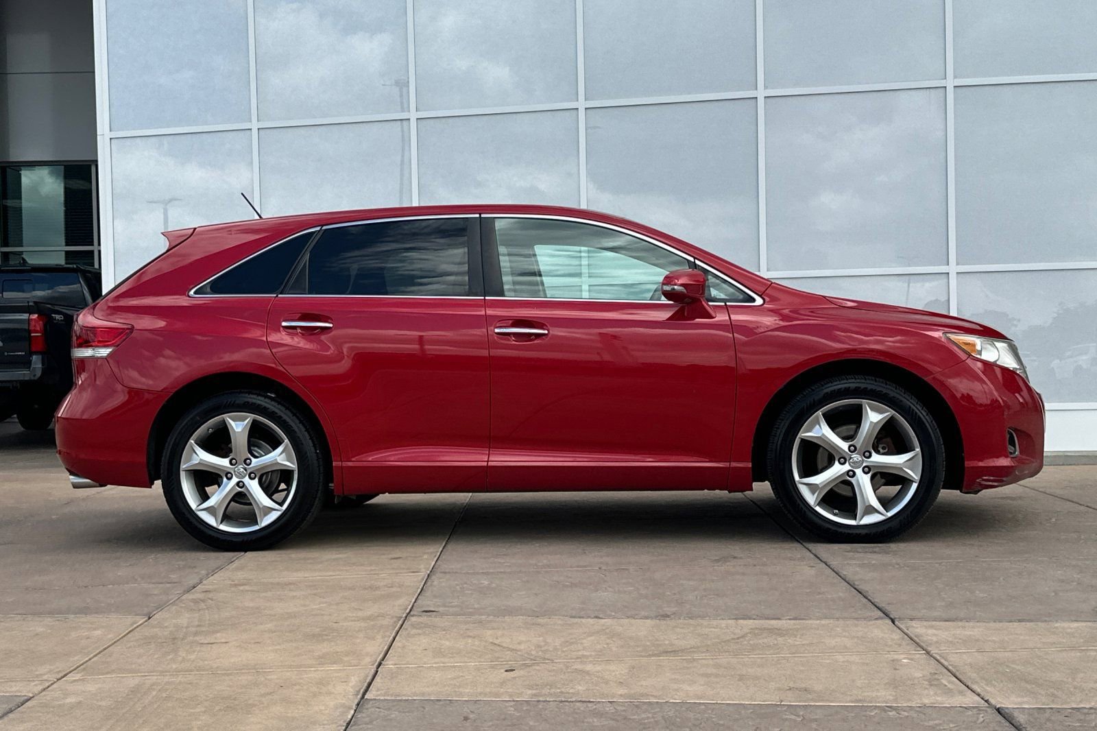 Used 2015 Toyota Venza XLE w/ XLE Premium Package AWD/4WD video 3