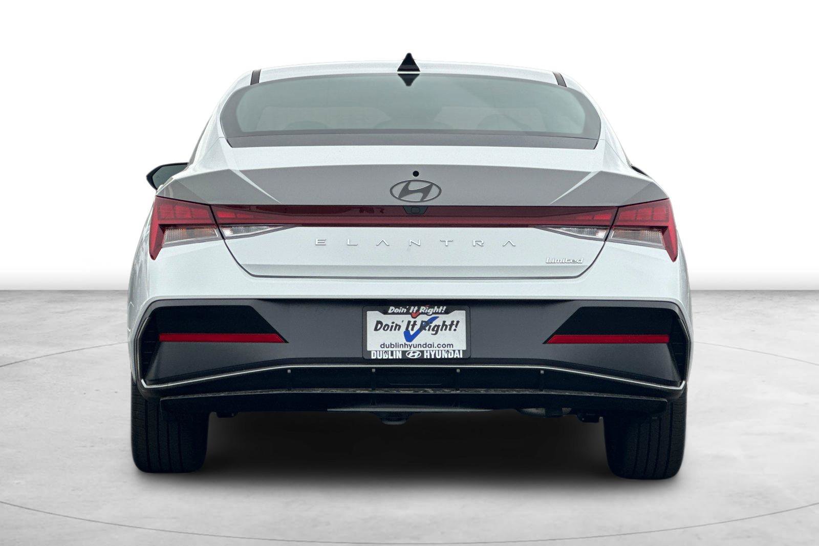 New 2026 Hyundai Elantra Limited FWD image 5
