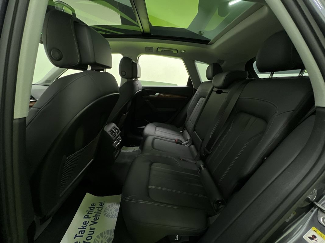 Used 2023 Audi Q5 2.0T Premium Plus w/ Premium Plus Package AWD/4WD image 28