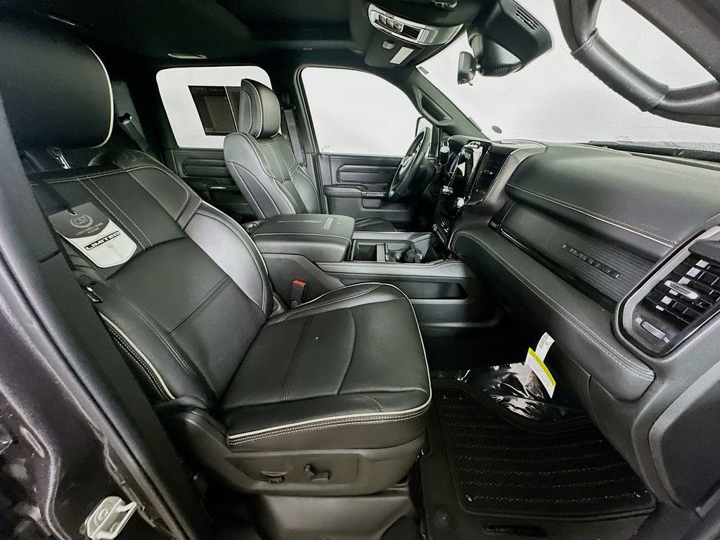 Used 2024 RAM 2500 Limited image 12