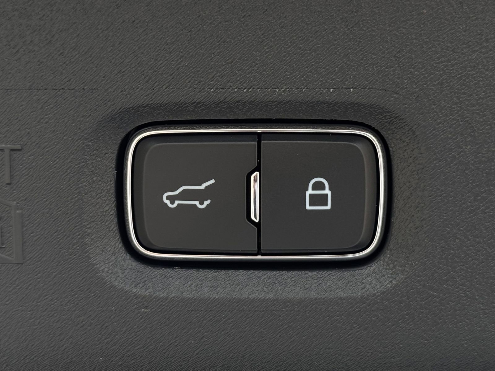 New 2026 Ford Expedition Active image 25