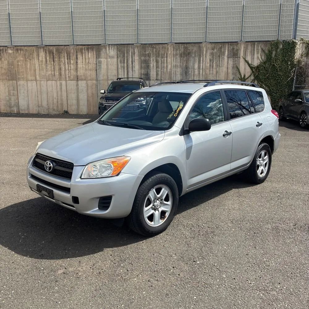 Used 2012 Toyota RAV4 4WD w/ Value Pkg image 1