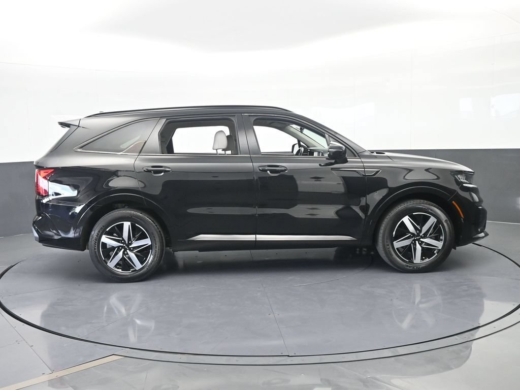 Used 2023 Kia Sorento S FWD image 7