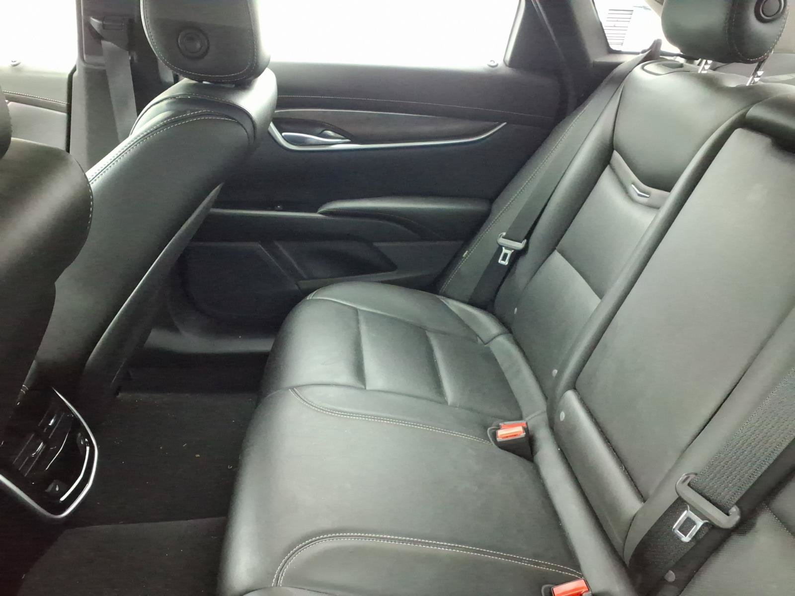 Used 2019 Cadillac XTS Luxury FWD image 12