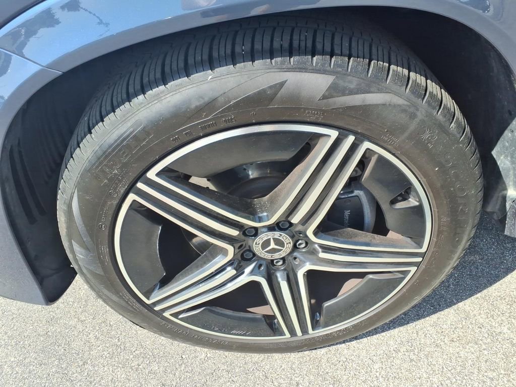 Certified 2025 Mercedes-Benz GLE 450 4MATIC image 10