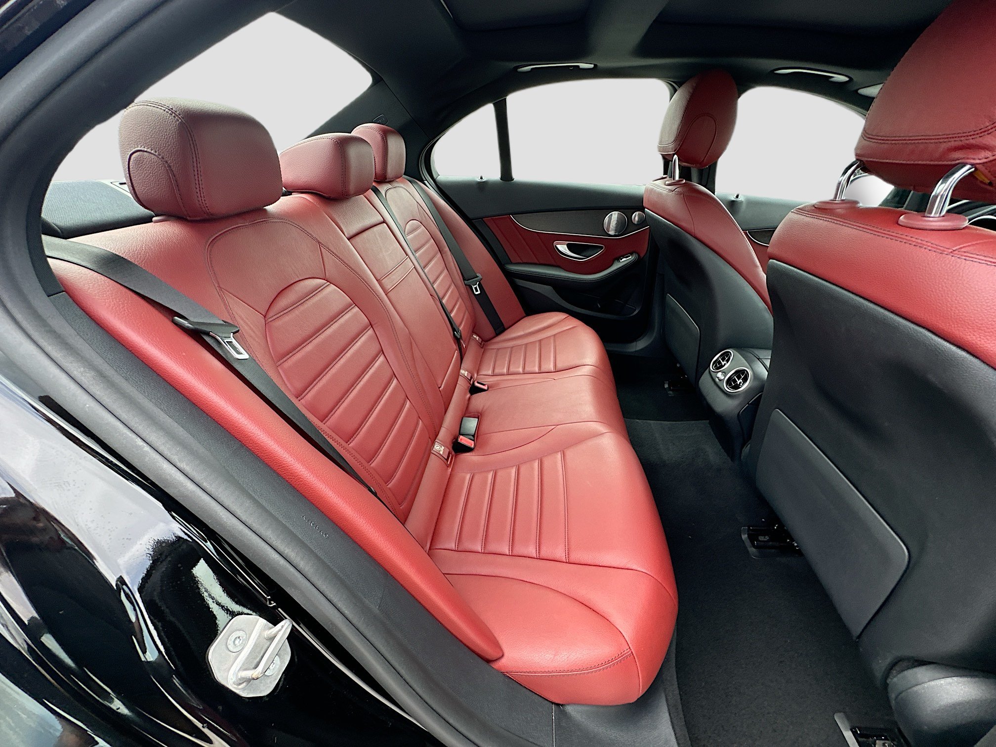 Used 2020 Mercedes-Benz C 300 Sedan image 28
