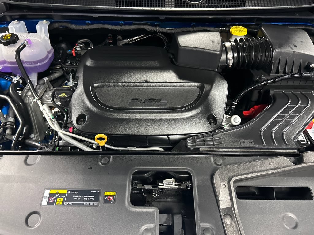New 2027 Chrysler Pacifica Select FWD image 25