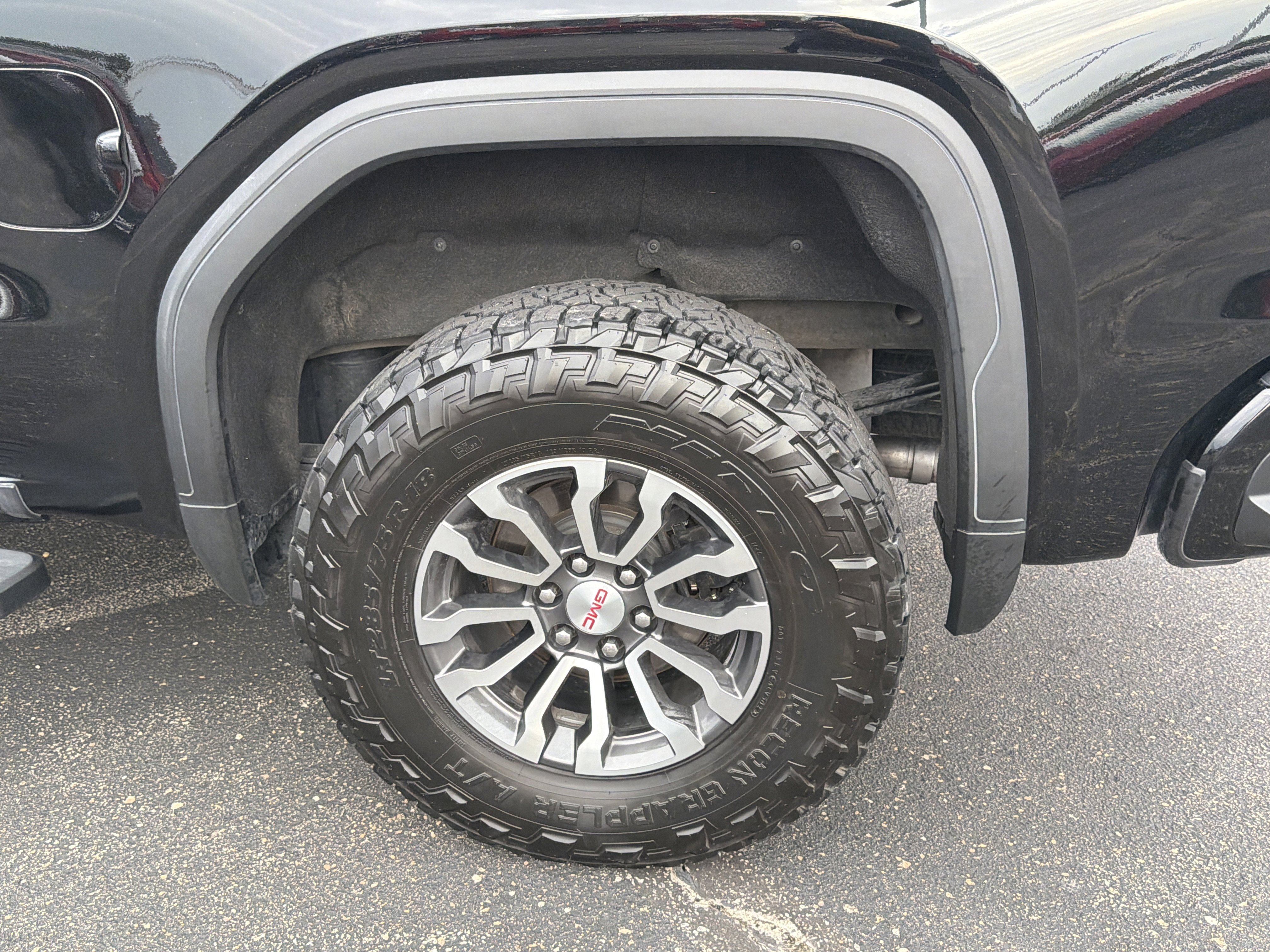 Used 2020 GMC Sierra 1500 AT4 w/ AT4 Premium Package image 5