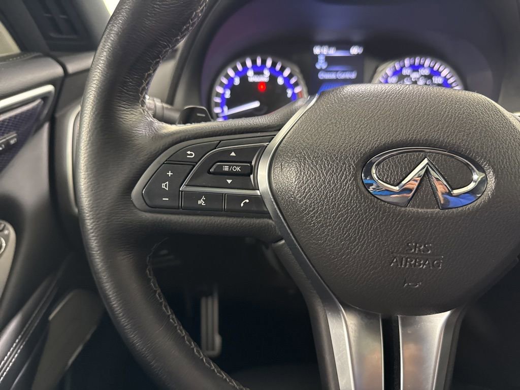 Used 2018 INFINITI Q60 Red Sport 400 w/ Sensory Package 3.0T Sport AWD/4WD image 23