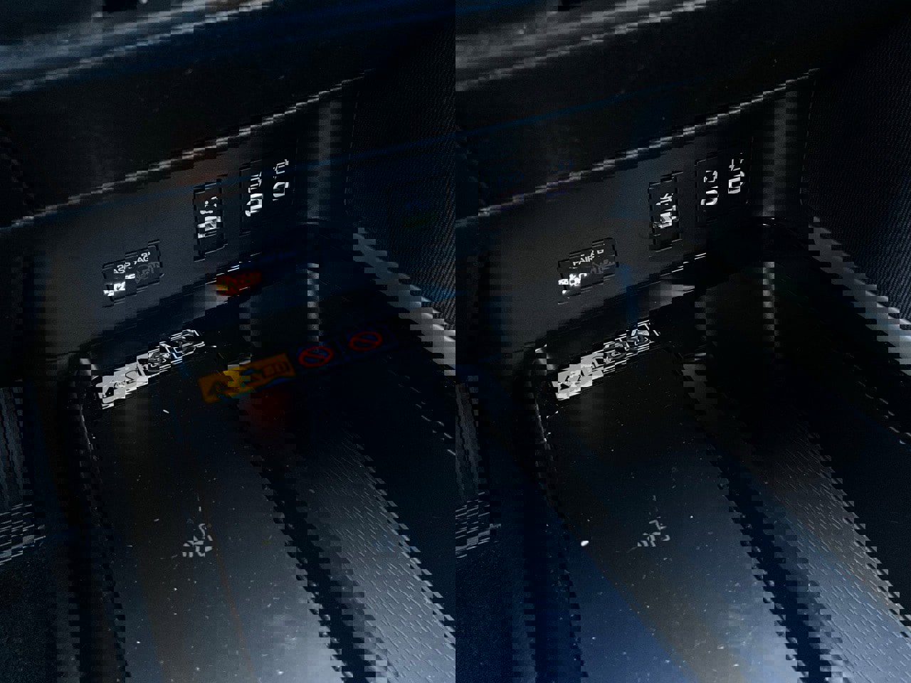 Used 2025 Toyota Camry LE image 24