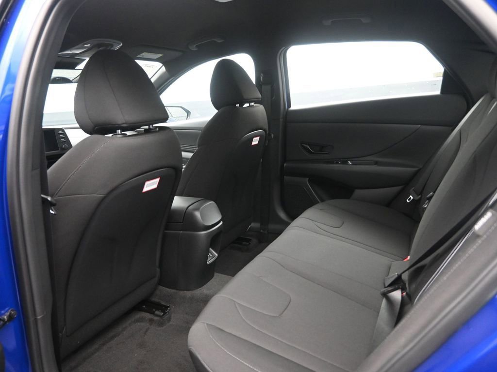 New 2025 Hyundai Elantra Sport image 27