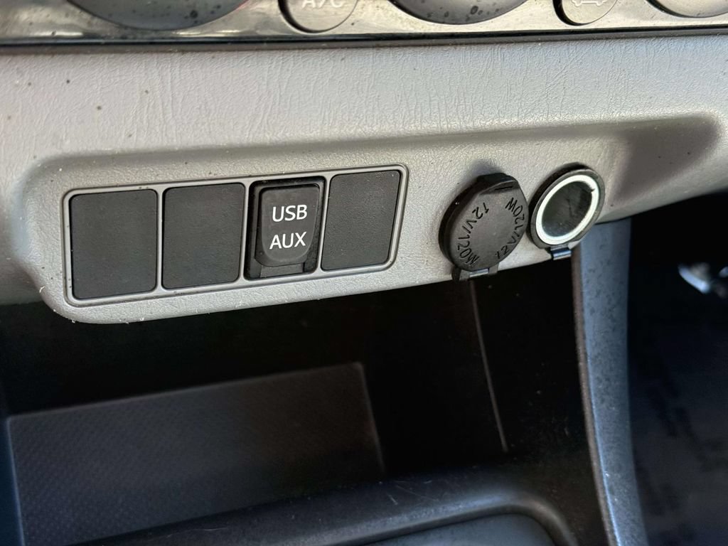 Used 2015 Toyota Tacoma PreRunner w/ SR5 Package RWD image 28