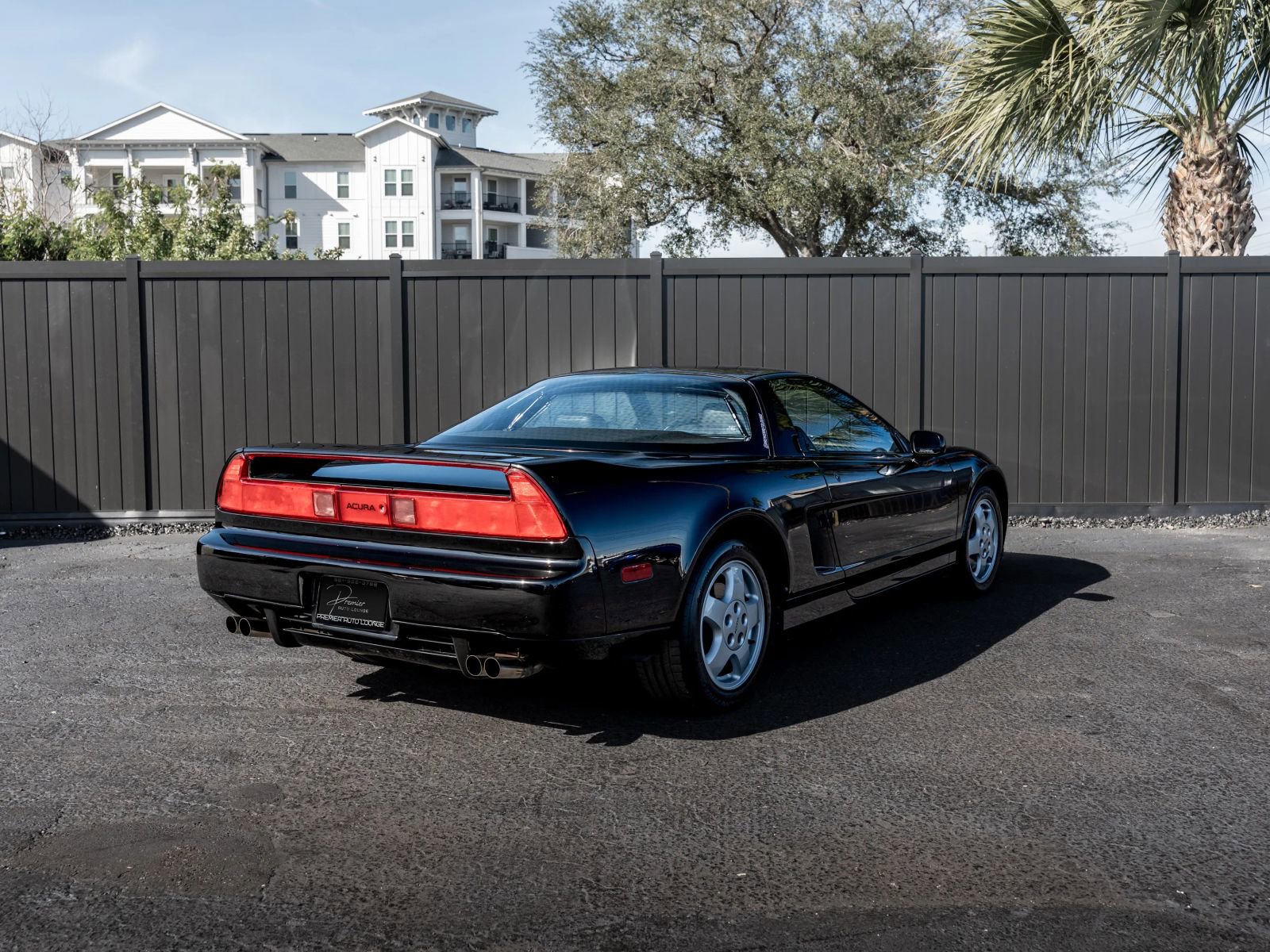 Used 1993 Acura NSX RWD image 3