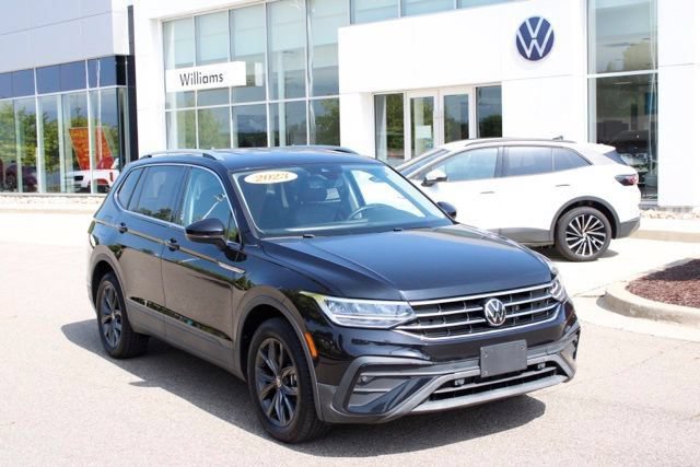 Used 2023 Volkswagen Tiguan SE