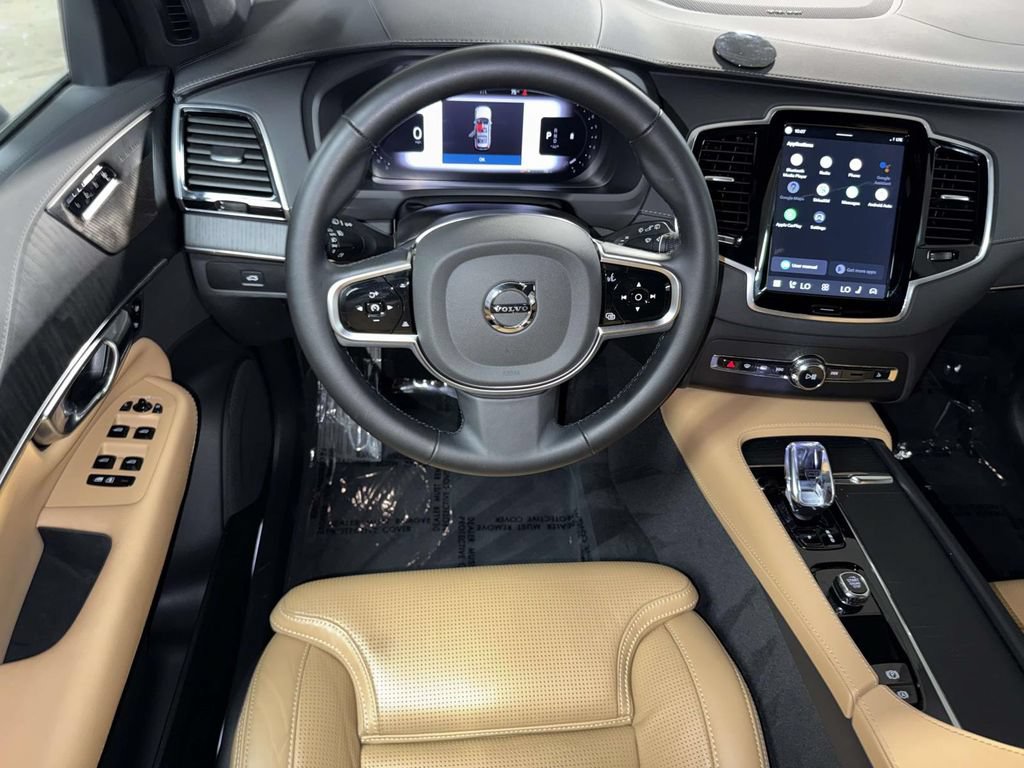 Used 2025 Volvo XC90 B6 Ultra AWD/4WD image 4